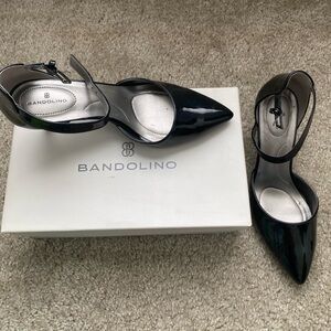 NWOT Bandolino Black Patent Leather Heels Classic Pointed-Toe Pumps